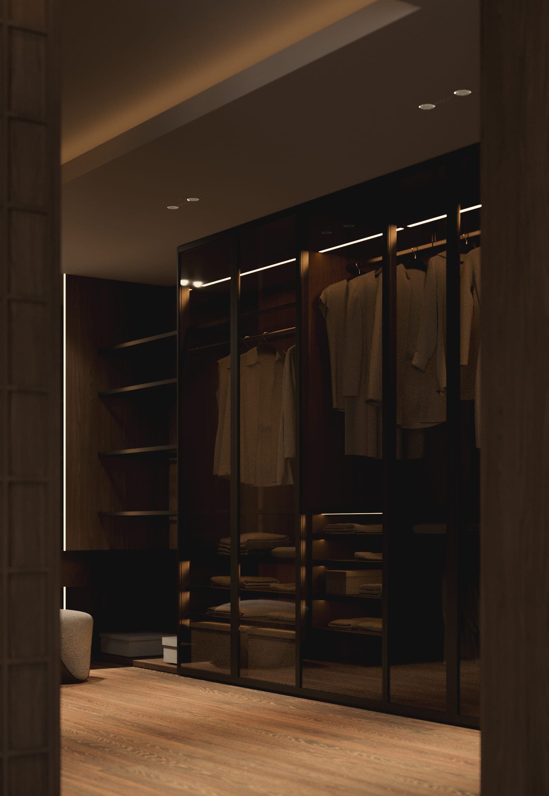 Opera Residence Apartment: walk-in wardrobe with glazed doors