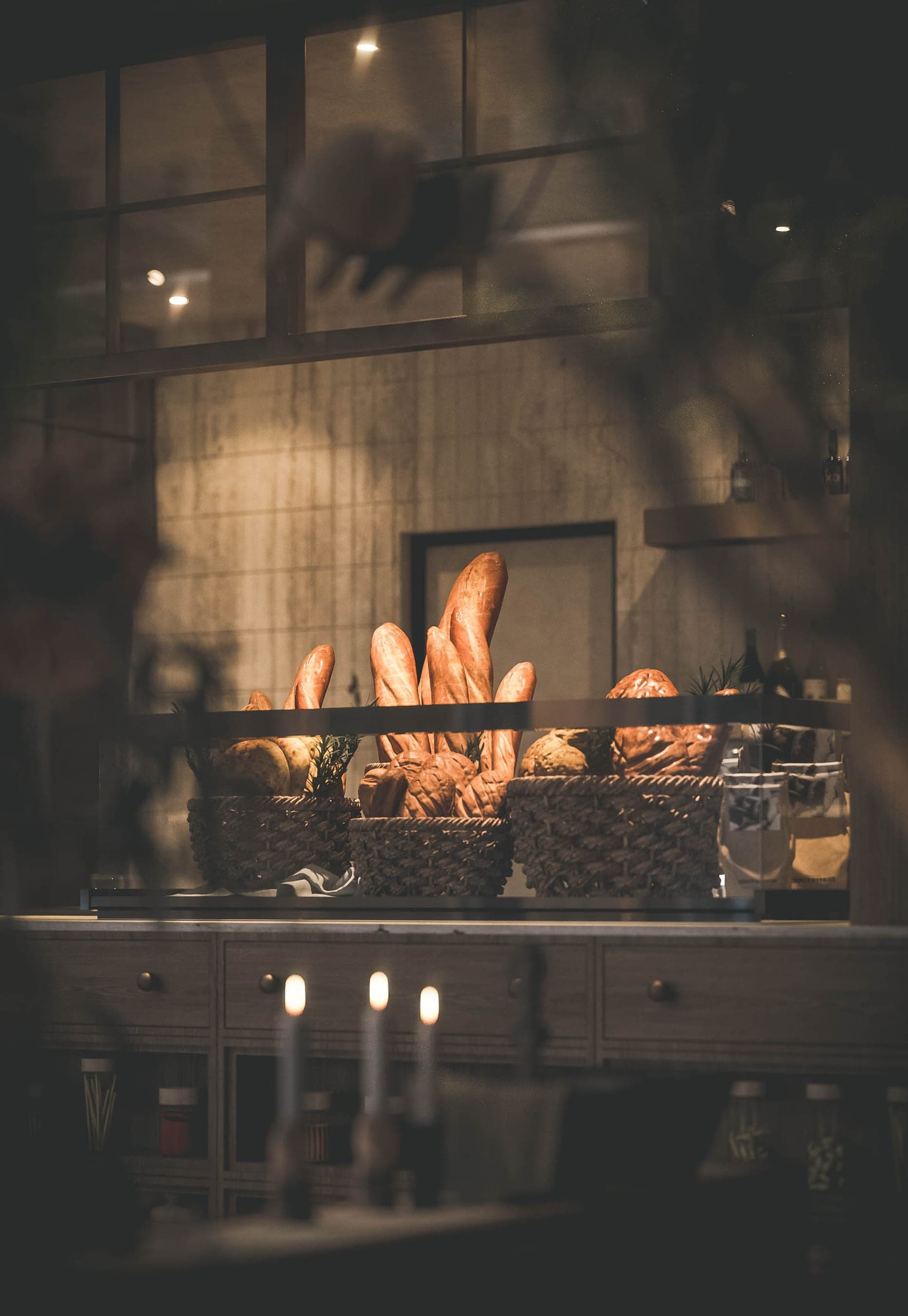 Bosco: open fire and bread baskets at the kitchen counter